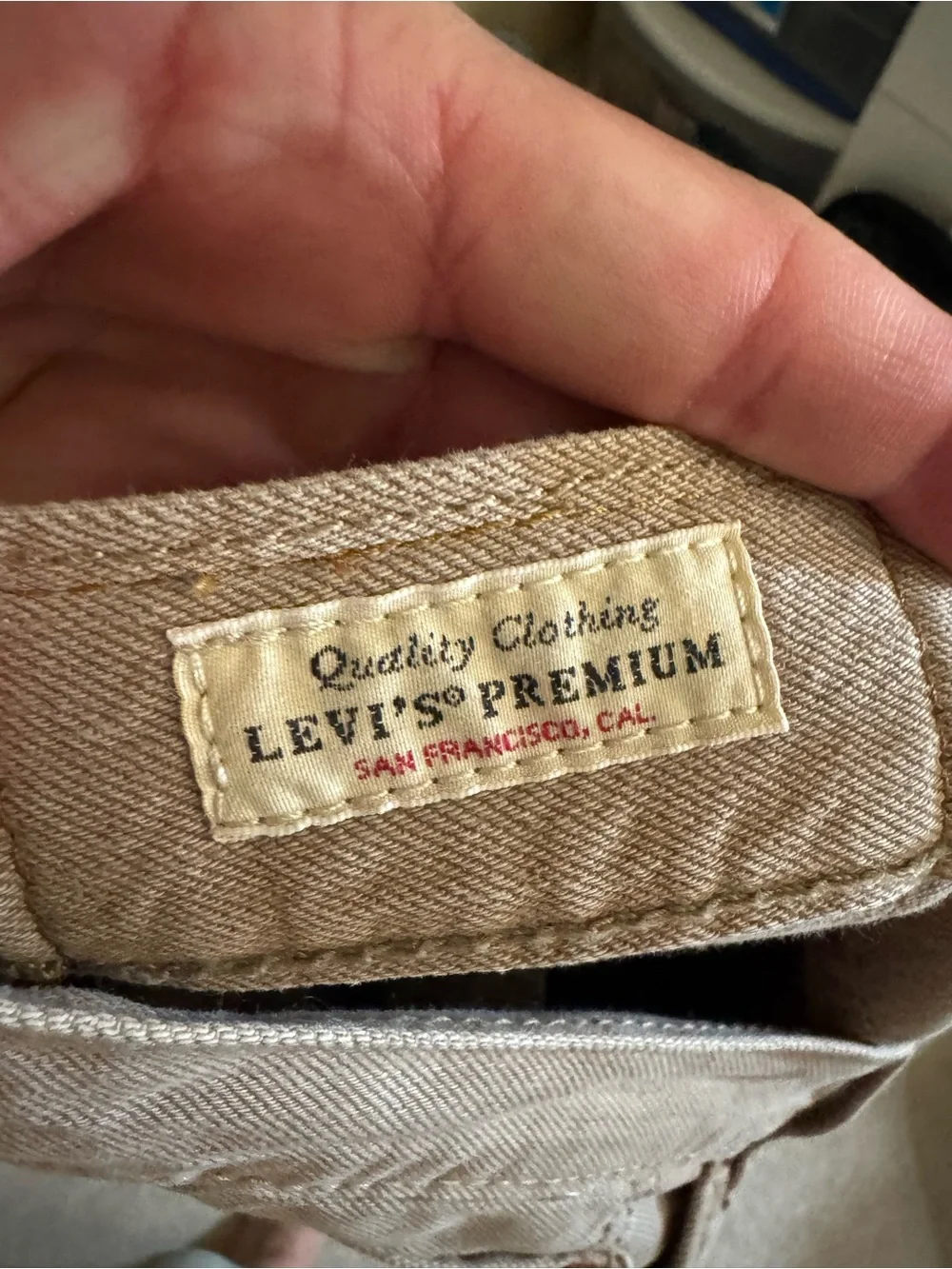 Mens Levi’s Straight Khaki Jeans 568